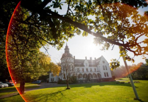 Hellidens Slott och Vandrarhem, Tidaholm